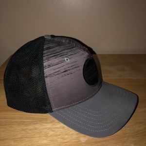 Under armor snap back